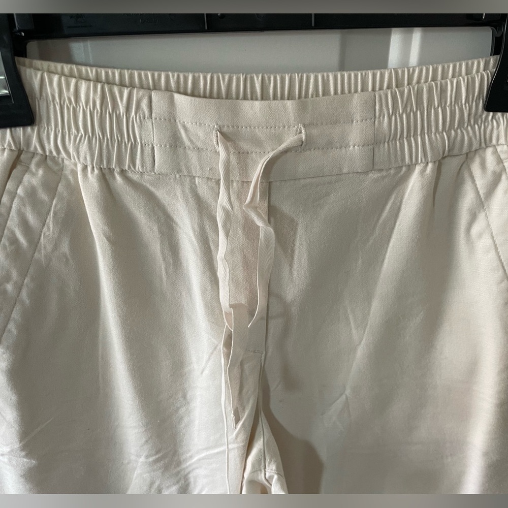 Talbots Easy Slim Leg Tab Ankle Pant - Ivory Size XSmall - Picture 5 of 7